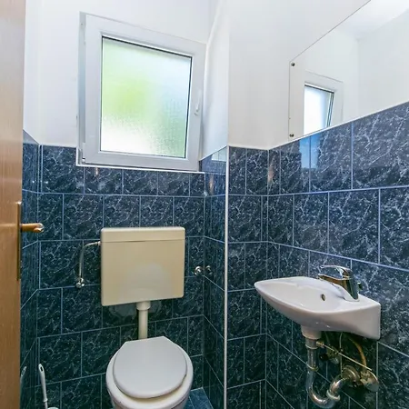 Apartment With A Parking Space Gradac, Makarska - 14708 Gradac (Split-Dalmatia)