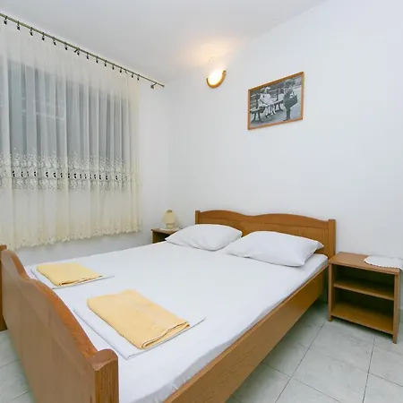 Apartment With A Parking Space Gradac, Makarska - 14708 Gradac (Split-Dalmatia)